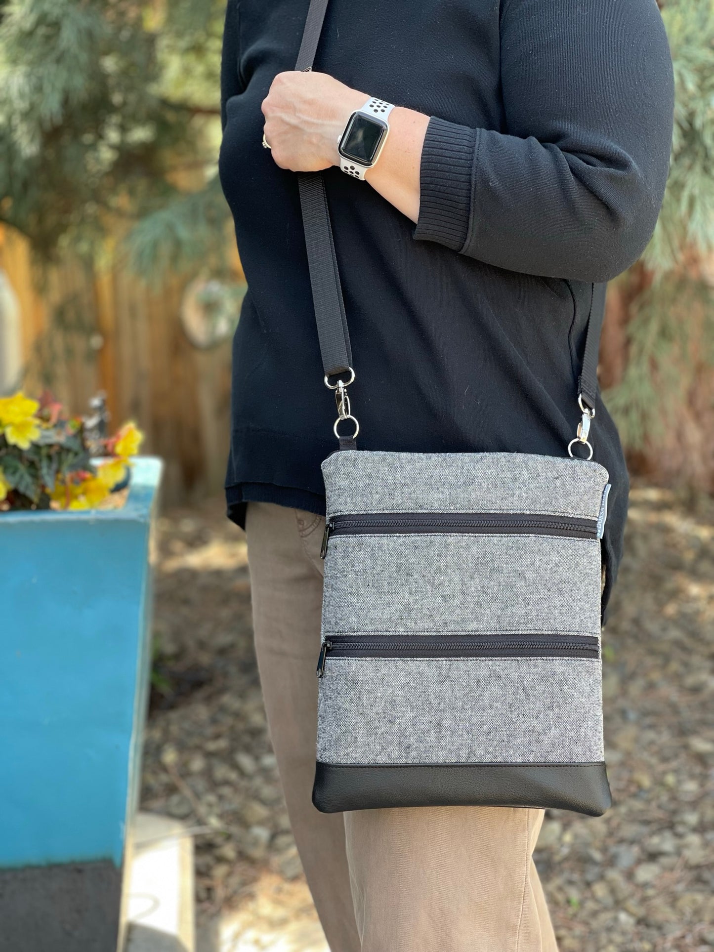 MEDIUM Travel Bags Crossbody Purse - A1 Cross Body - Faux Leather - Tablet Purse - FernTastic