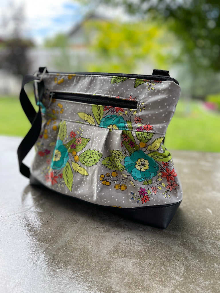 The Reversible Hobo Bag | The Stitching Scientist | Hobo bag patterns, Hobo  bag tutorials, Bag pattern