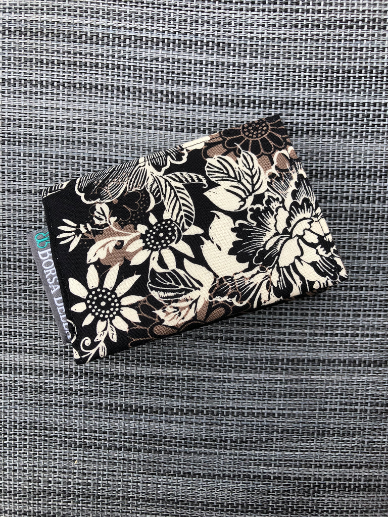 Card Holder RFID Protected - Black Beauty Fabric – Borsa Bella Design Co.